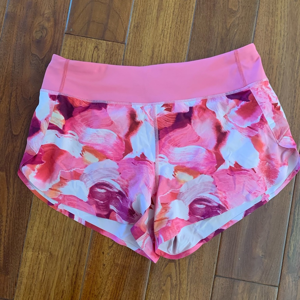ATHLETA Running Shorts Size M Run With It 3.5" Lined  Painted Energy Coral Pink - Picture 2 of 11